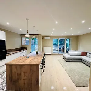 Villa Maison Familiale Avec Jardin 8eme Lyon