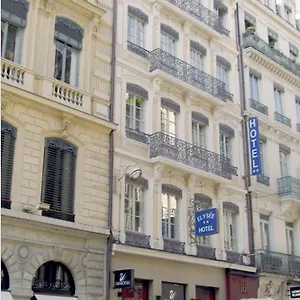 Hotel Elysée 2*