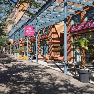 酒店 里昂协和城皇冠假日酒店 4*