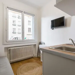 Croix-rousse - équipé - 13m2 Appartement