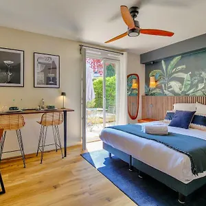 Chic Piscine, Jardin Et Parking, 3 * Lyon