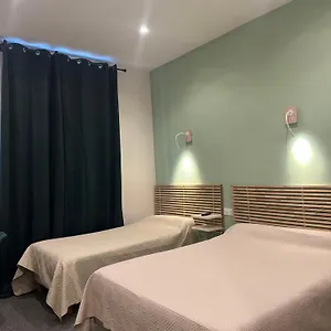 Azur Hotel