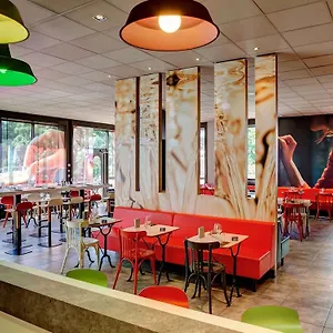 Otel Ibis Gerland Musee Des Confluences Lyon