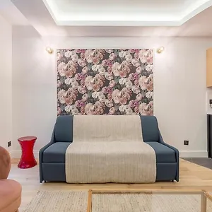 Apartment Victor Hugo 1 : Bel T2 Neuf *