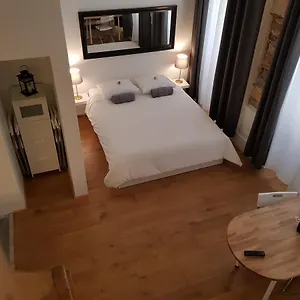 歌剧小屋公寓 住宿加早餐酒店 2*