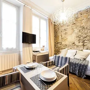 Cosy En Centre Aux Cordeliers Ail Apartment *