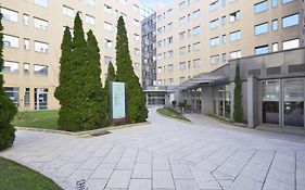 Campanile Lyon Centre Part-Dieu Exterior photo