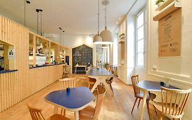 Away Hostel & Coffee Shop (Adults Only) Lyon Exterior photo
